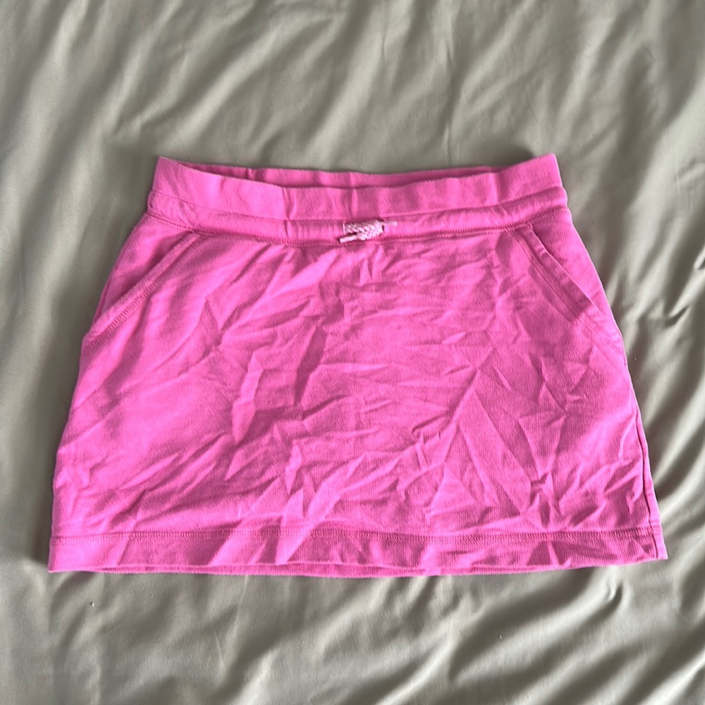 Mini pink skirt
